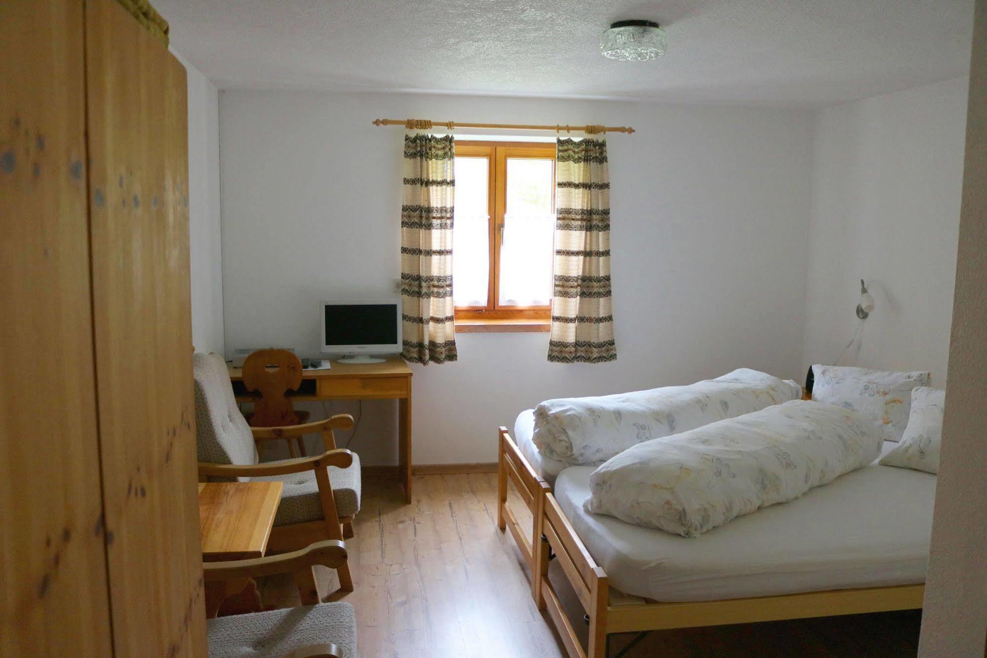 Chasa Randulina Bed & Breakfast Santa Maria Val Muestair Exterior foto